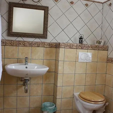 Keramika Konukevi 3*