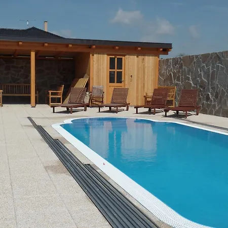 Keramika 3* ז'ינדריצ'וב הרדק