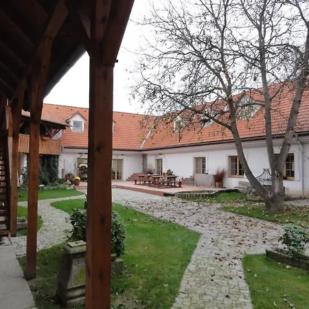 Keramika 3* Jindřichŭv Hradec