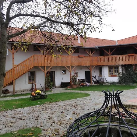 Keramika Konukevi 3*