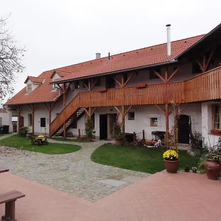 Keramika 3* Jindřichŭv Hradec