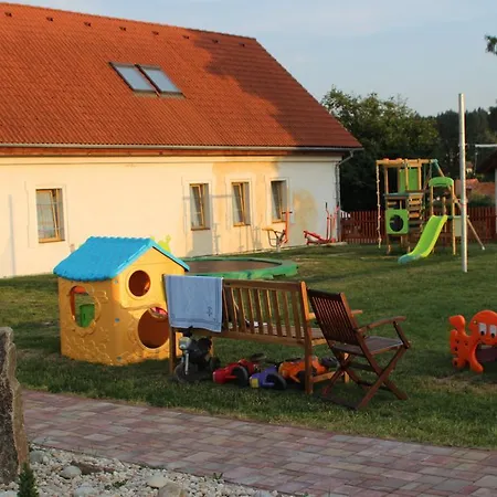 Keramika Konukevi 3*